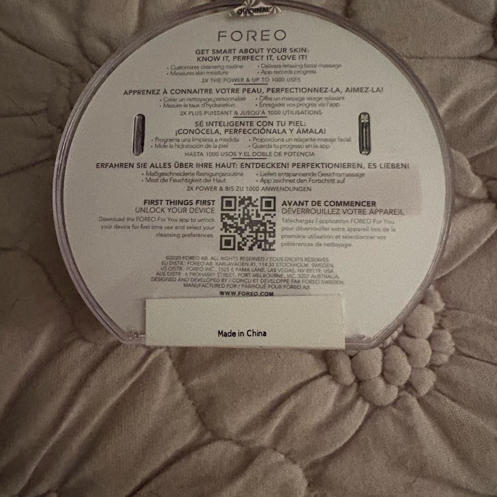 FOREO Device in White - Picture 2 of 4